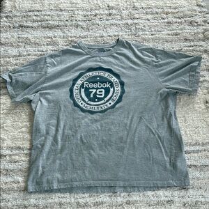 Reebok Gray Short Sleeve Tee with Vintage Graphic